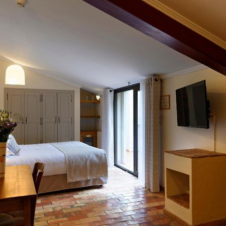 Charembeau Hotel Forcalquier Exterior photo