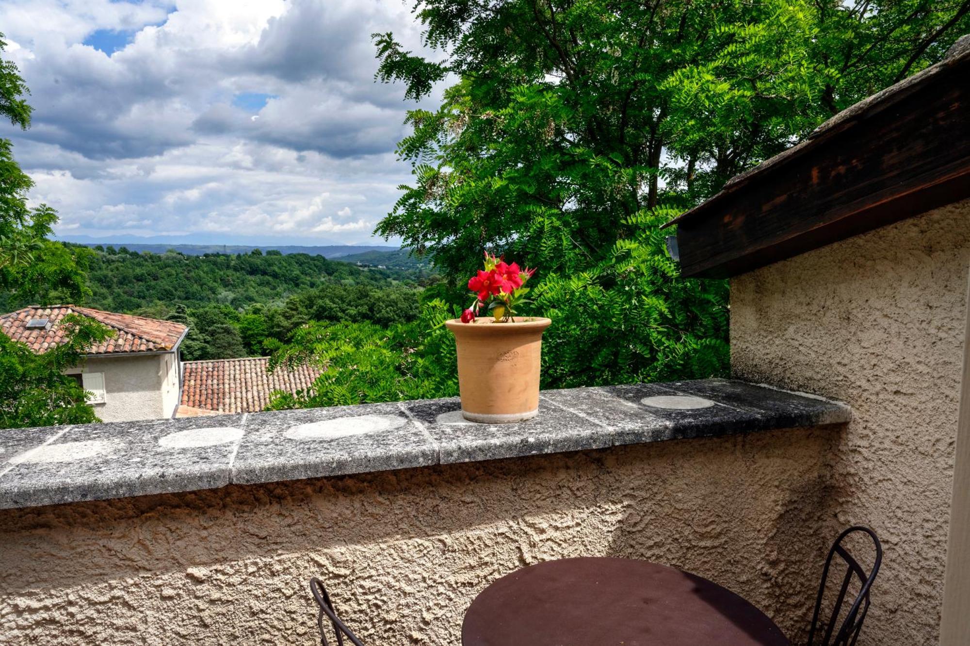Charembeau Hotel Forcalquier Exterior photo
