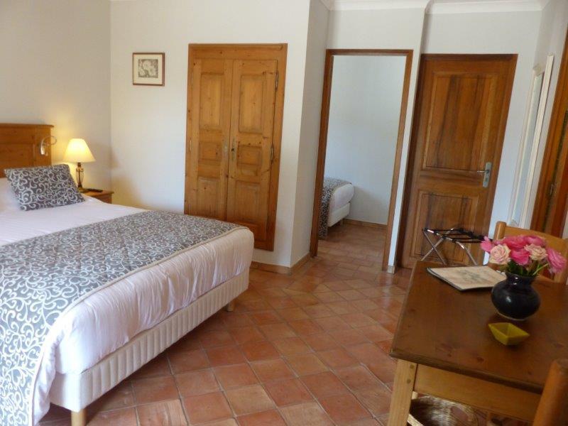 Charembeau Hotel Forcalquier Exterior photo